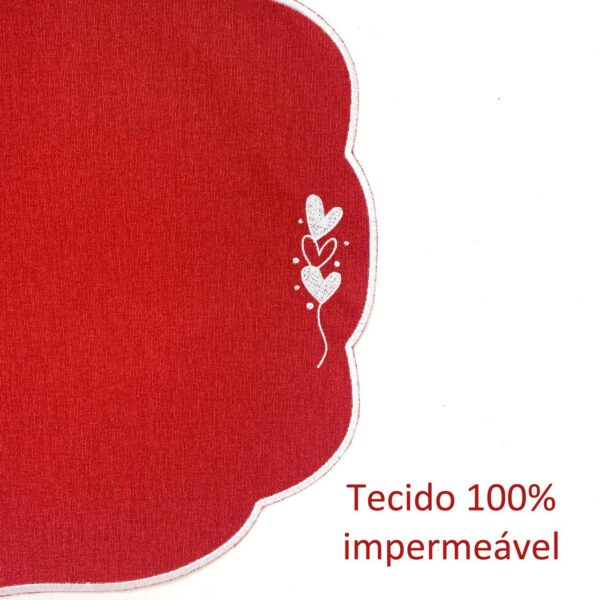 Jogo Americano Vermelho Bordado Detalhes de Amor - Image 4