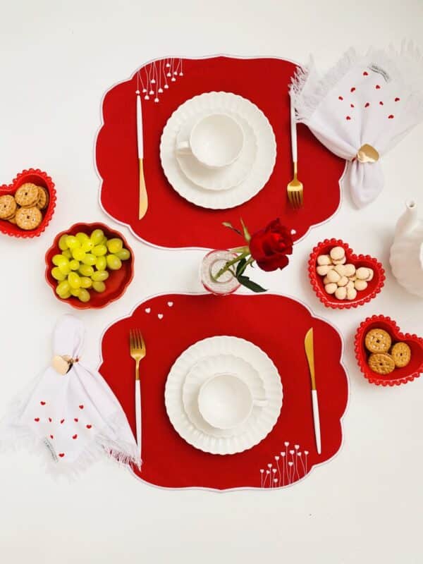 Jogo Americano Vermelho Bordado Broto de Amor - Image 3